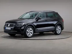 Svart Begagnad 2024 VW Tiguan SUV | 265 000 kr (Superpris)