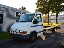 Vit Begagnad 2001 Renault Master Van | 89 900 kr