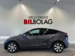 Grå Begagnad 2022 Tesla Model Y Long Range AWD SUV | 324 500 kr (Marknadspris)