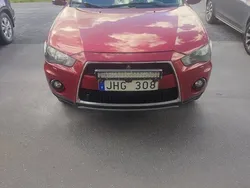 Röd Begagnad 2011 Mitsubishi Outlander Edition SUV | 69 000 kr (Marknadspris)