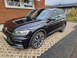 Svart Begagnad 2018 VW Tiguan R-line SUV | 179 000 kr (Lite dyr)