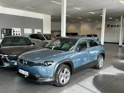 Grå Begagnad 2022 Mazda MX30 Exclusive-Line SUV | 159 900 kr (Marknadspris)