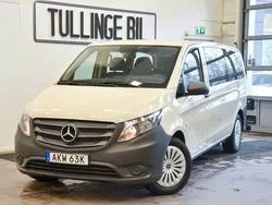 Grå Begagnad 2022 Mercedes Vito Minibuss | 449 900 kr