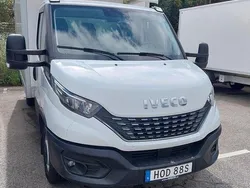 Vit Begagnad 2022 Iveco Daily Van | 361 250 kr (Bra pris)
