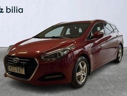 Röd Begagnad 2016 Hyundai i40 Kombi | 124 900 kr (Marknadspris)
