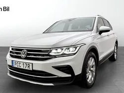 Vit Begagnad 2023 VW Tiguan Elegance SUV | 369 900 kr (Marknadspris)