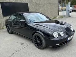 Svart Begagnad 2000 Jaguar S-Type S Sedan | 72 000 kr