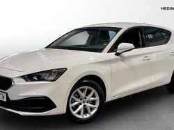 Vit (white) Begagnad 2020 Seat Leon Style Kombi | 159 900 kr (Marknadspris)