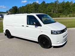 Vit Begagnad 2012 VW T5 Van | 75 000 kr (Marknadspris)