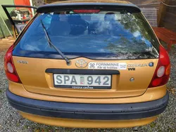 Gul Begagnad 2001 Toyota Corolla Halvkombi | 11 000 kr (Bra pris)