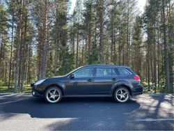 Svart Begagnad 2011 Subaru Outback SUV | 26 500 kr (Superpris)