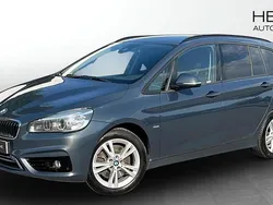 Grå (grey) Begagnad 2015 BMW 220 Gran Tourer Sport Line Minibuss | 134 700 kr (Marknadspris)