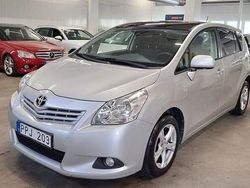 Silver Begagnad 2010 Toyota Verso Minibuss | 69 999 kr (Marknadspris)
