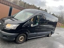 Svart Begagnad 2017 Ford Transit Kombi | 87 000 kr