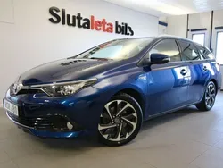 Mörkblå Begagnad 2017 Toyota Auris Touring Sports Edition Kombi | 194 900 kr (Marknadspris)