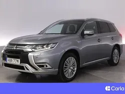 Grå Begagnad 2019 Mitsubishi Outlander P-HEV SUV | 249 900 kr