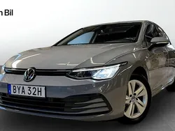 Grå Begagnad 2020 VW Golf VIII Life Kombi | 219 900 kr (Marknadspris)