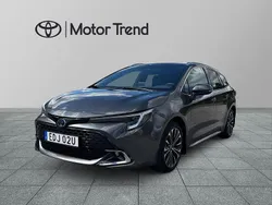 Mörkgrå (grå) Begagnad 2024 Toyota Corolla Style Kombi | 324 900 kr (Lite dyr)