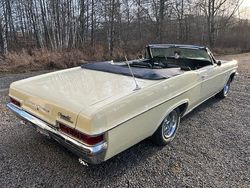 Gul Begagnad 1966 Chevrolet Impala Sedan | 325 000 kr