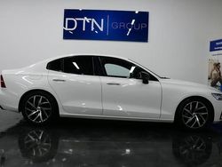Vit Begagnad 2020 Volvo S60 R-Design Sedan | 329 000 kr (Marknadspris)