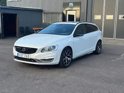 Vit Begagnad 2014 Volvo V60 Momentum Kombi | 105 700 kr (Superpris)