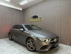 Mörkgrå Begagnad 2019 Mercedes A180 AMG Halvkombi | 224 900 kr (Bra pris)