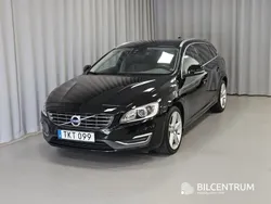 Svart Begagnad 2018 Volvo V60 Summum Kombi | 169 900 kr (Marknadspris)
