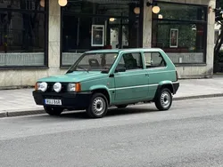 Grön Begagnad 2000 Fiat Panda Halvkombi | 70 000 kr