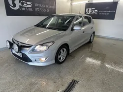 Silver Begagnad 2010 Hyundai i30 Select Halvkombi | 49 900 kr (Marknadspris)
