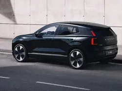 Ny 2025 Volvo EX30 Performance SUV | 620 500 kr (Dyr)