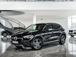 Svart Begagnad 2023 Mercedes GLA250 SUV | 399 000 kr