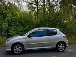 Grå Begagnad 2006 Peugeot 206 Sport Halvkombi | 47 500 kr