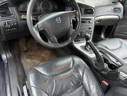 Grå Begagnad 2005 Volvo XC70 Momentum Kombi | 40 000 kr (Dyr)