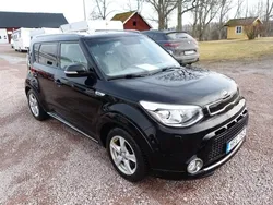 Svart Begagnad 2015 Kia Soul SUV | 79 000 kr (Bra pris)