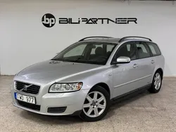 Ljusgrå Begagnad 2009 Volvo V50 Kombi | 39 900 kr (Marknadspris)