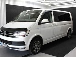 Vit Begagnad 2016 VW Caravelle Comfortline Minibuss | 199 000 kr