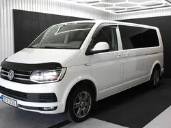 Vit Begagnad 2016 VW Caravelle Comfortline Minibuss | 199 000 kr