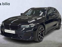 Svart Begagnad 2025 BMW 320 Kombi | 539 900 kr