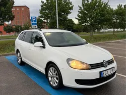 Vit Begagnad 2012 VW Golf VII Kombi | 32 000 kr (Dyr)