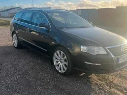 Svart Begagnad 2010 VW Passat Sportline Kombi | 33 000 kr