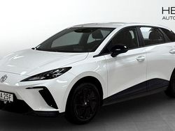 Vit (white) Begagnad 2022 MG MG4 EV Halvkombi | 264 900 kr (Marknadspris)