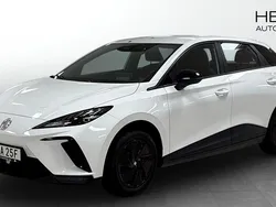 Vit (white) Begagnad 2022 MG MG4 EV Halvkombi | 264 900 kr