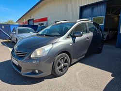 Mörkgrå Begagnad 2009 Toyota Verso Minibuss | 53 000 kr (Marknadspris)