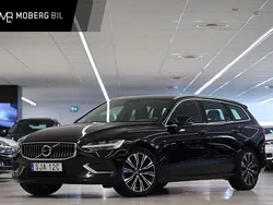 Svart Begagnad 2022 Volvo V60 Core Kombi | 349 900 kr (Marknadspris)