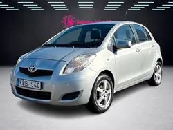 Silver Begagnad 2009 Toyota Yaris Halvkombi | 34 900 kr (Marknadspris)