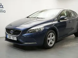 Blå Begagnad 2014 Volvo V40 Kinetic Kombi | 159 900 kr (Marknadspris)