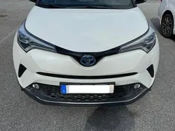 Vit Begagnad 2018 Toyota C-HR Edition SUV | 210 000 kr (Marknadspris)
