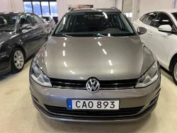 Grå Begagnad 2015 VW Golf VII Kombi | 119 500 kr (Marknadspris)
