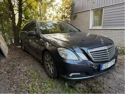 Grå Begagnad 2010 Mercedes E220 Kombi | 38 500 kr
