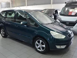 Grön Begagnad 2006 Ford Galaxy Minibuss | 39 900 kr (Marknadspris)